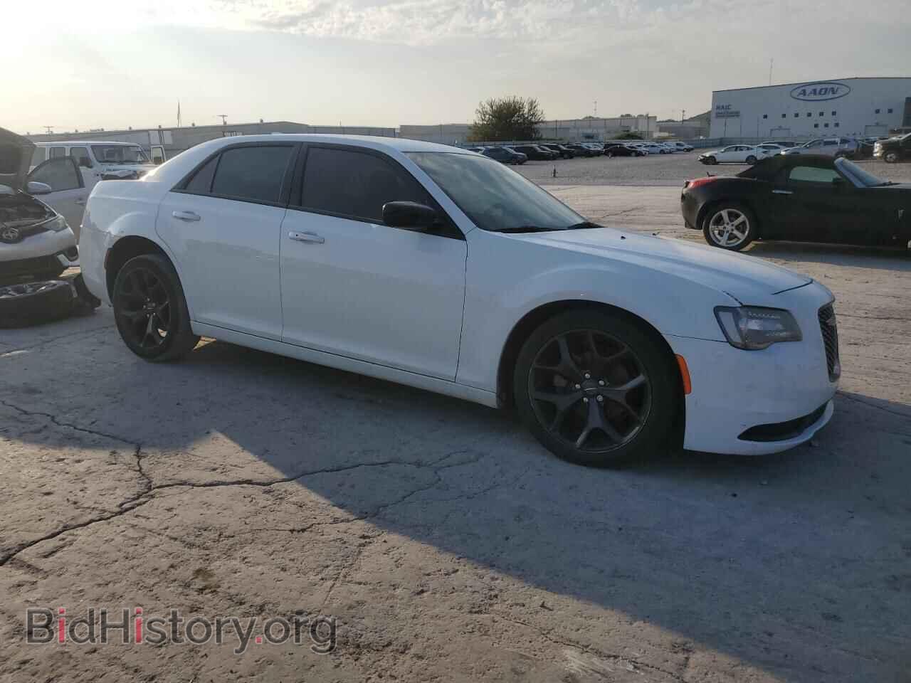 2021 CHRYSLER 300 - VIN: 2C3CCAAG3MH580193 - Фото 4
