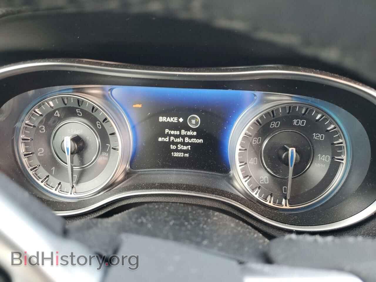 2023 CHRYSLER 300 - VIN: 2C3CCAAG8PH505879 - Фото 9