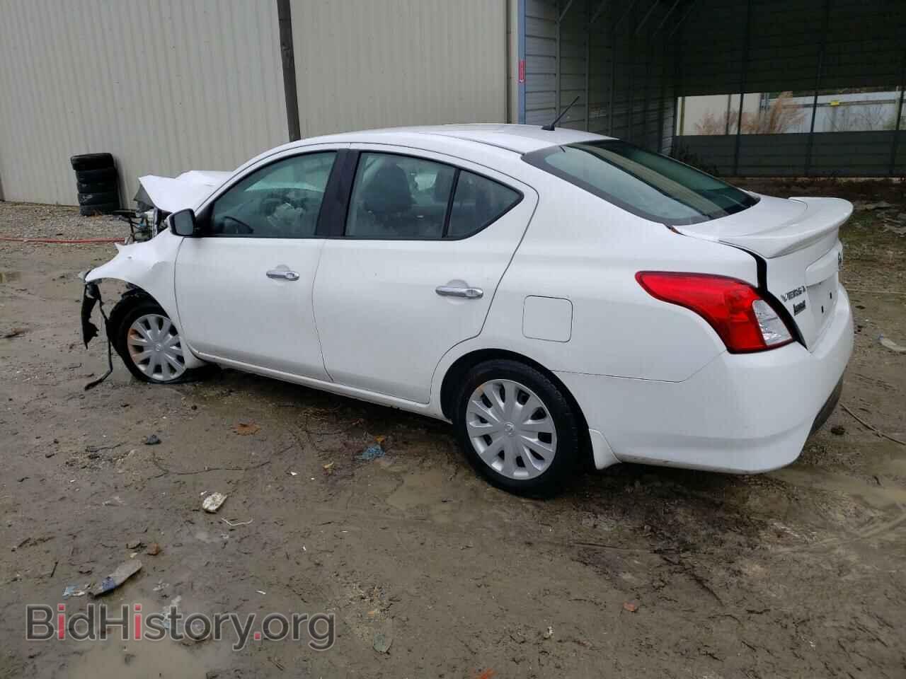 2018 NISSAN VERSA - VIN: 3N1CN7AP3JL883621 - Фото 2
