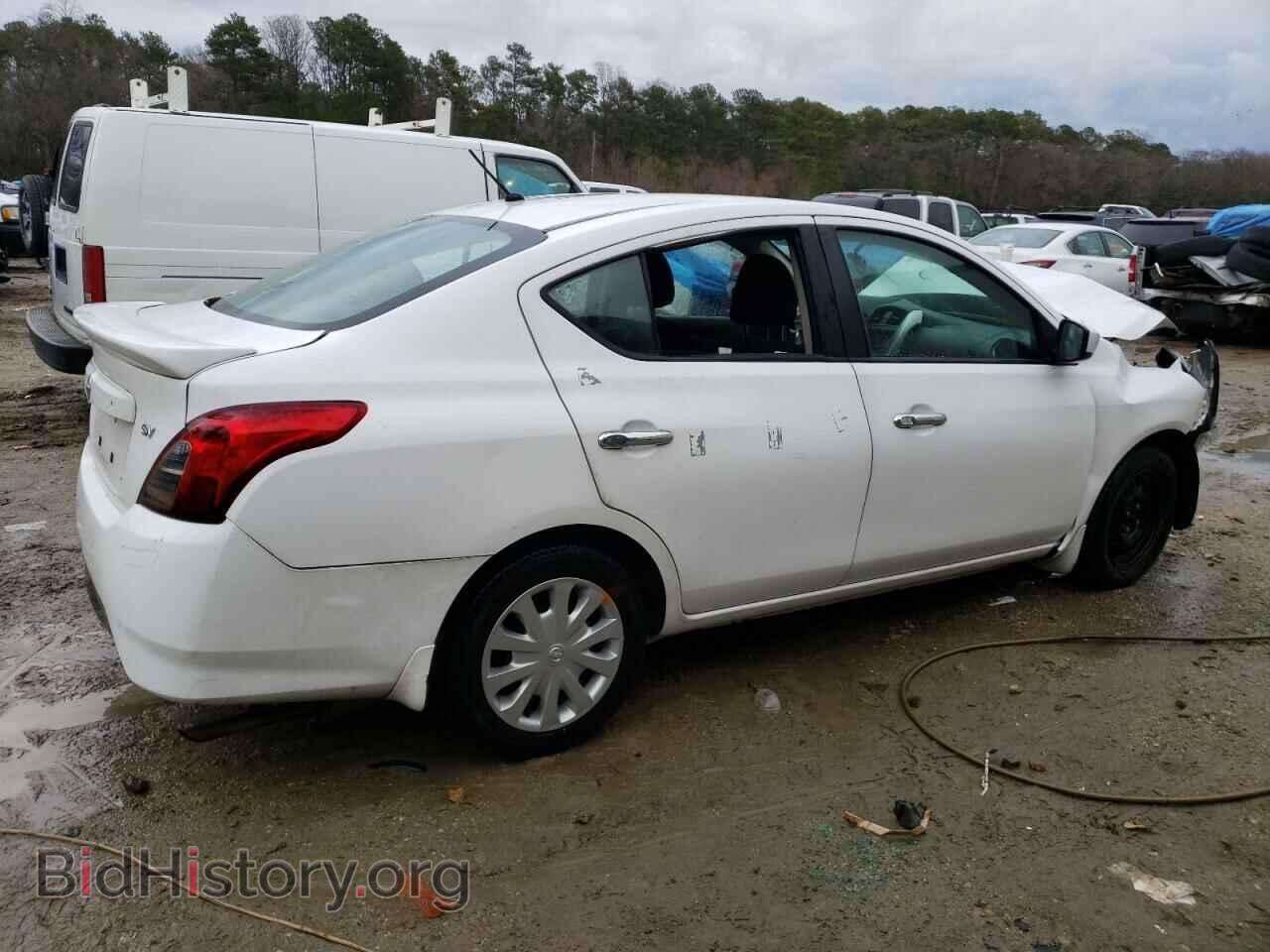 2018 NISSAN VERSA - VIN: 3N1CN7AP3JL883621 - Фото 3
