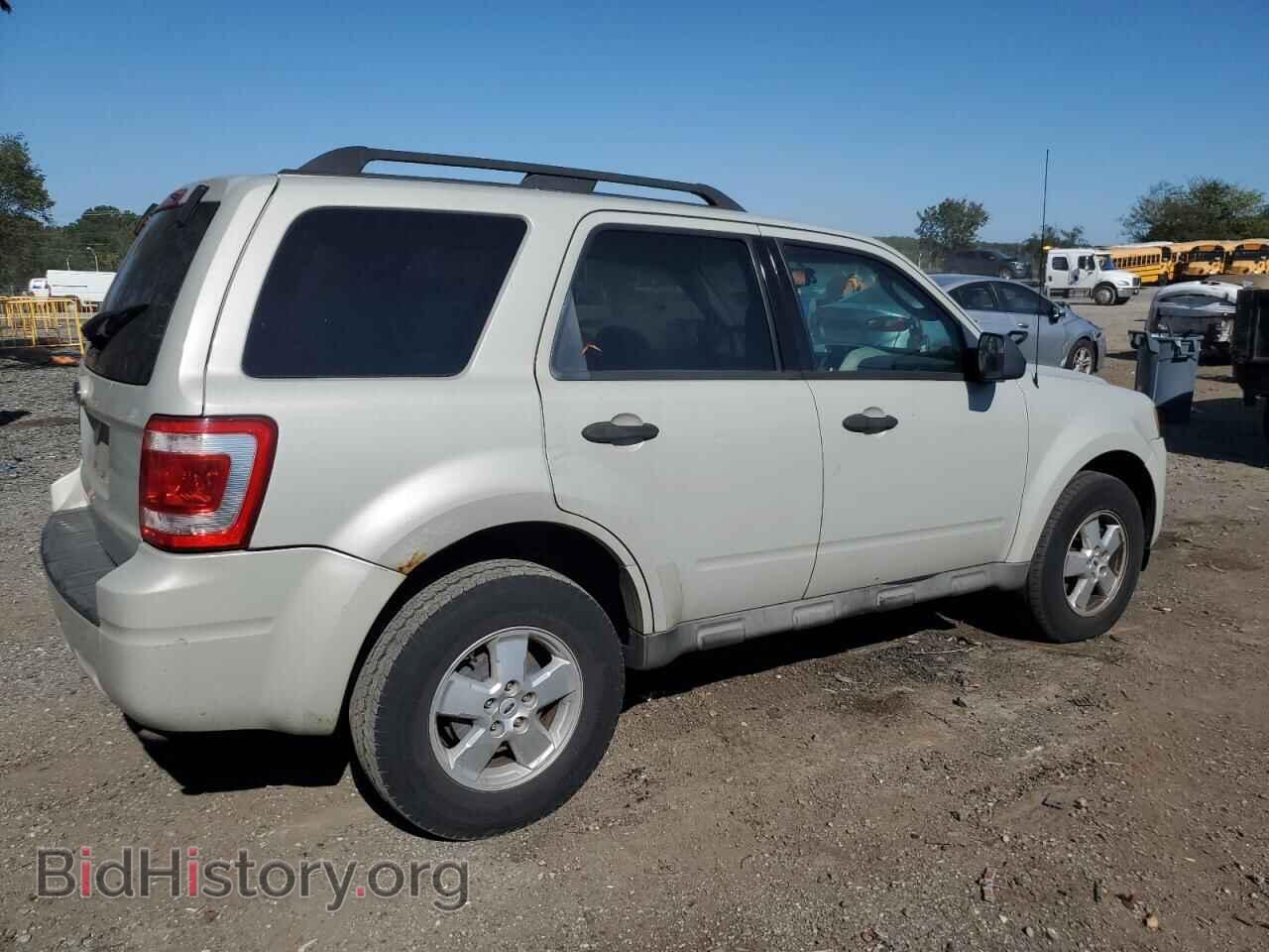2009 FORD ESCAPE - VIN: 1FMCU03749KC30437 - Фото 3