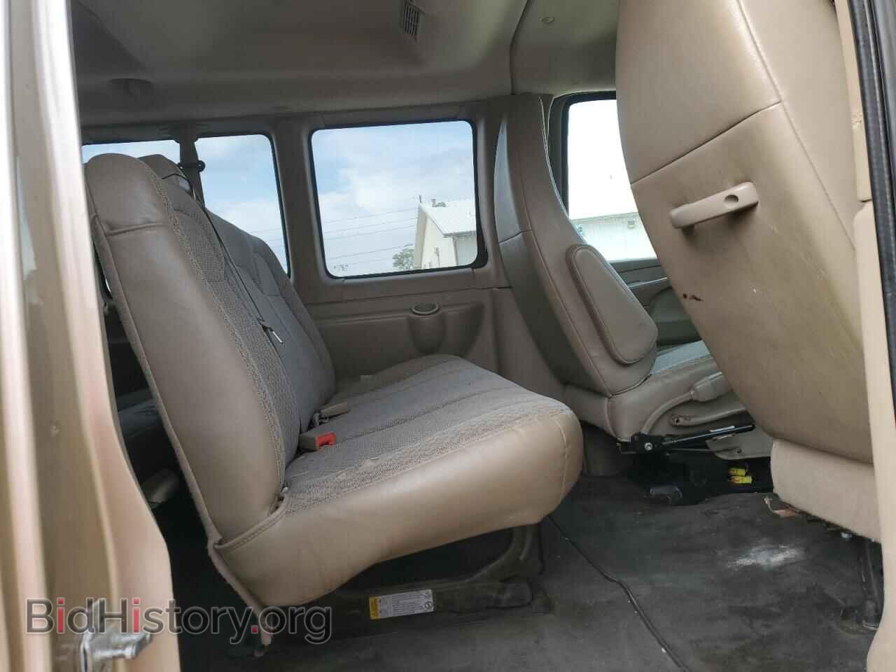 2011 GMC SAVANA - VIN: 1GKS8BF47B1121942 - Фото 11