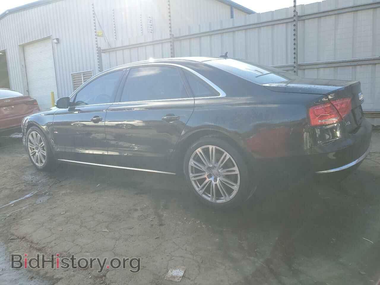 2011 AUDI A8 - VIN: WAURVAFD2BN019676 - Фото 2