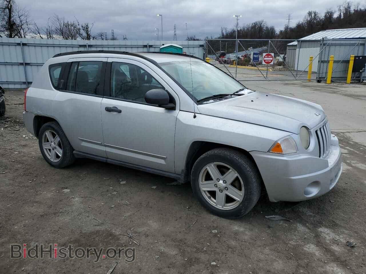 2008 JEEP COMPASS - VIN: 1J8FF47W28D632232 - Фото 4