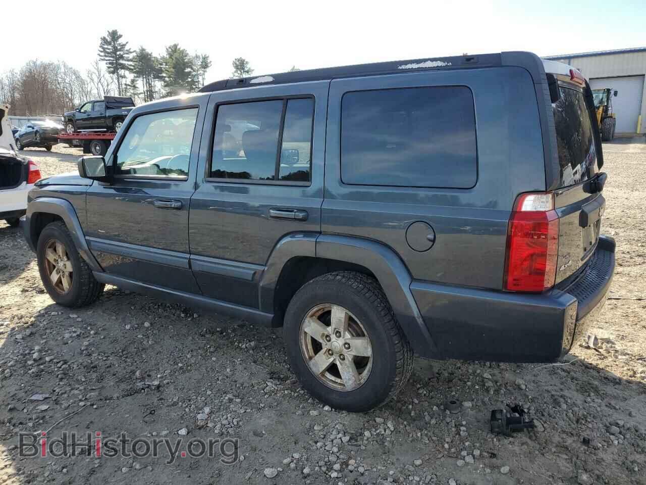 2008 JEEP COMMANDER - VIN: 1J8HG48K98C114576 - Photo 2