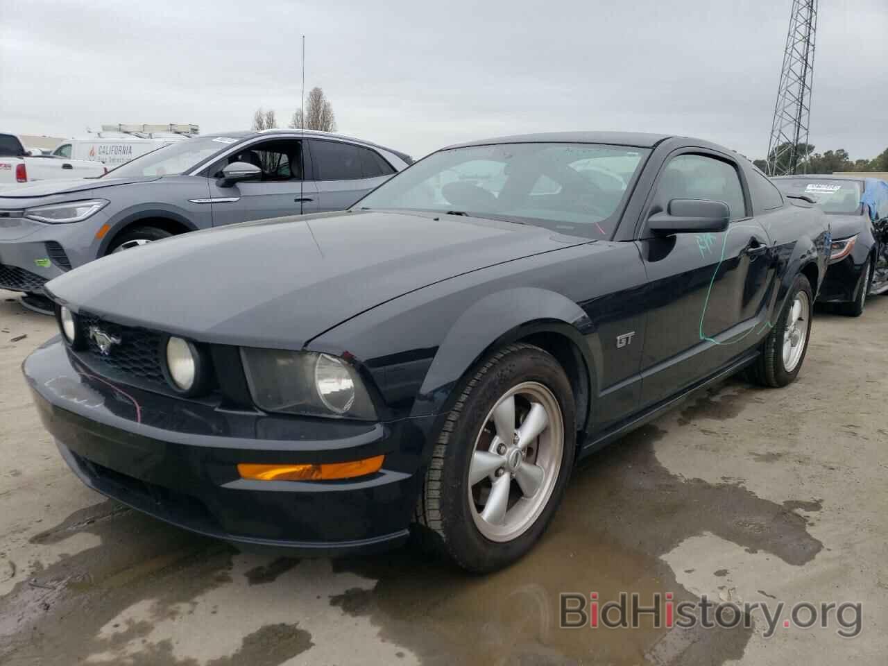 Photo 1ZVHT82H775270932 - FORD MUSTANG 2007