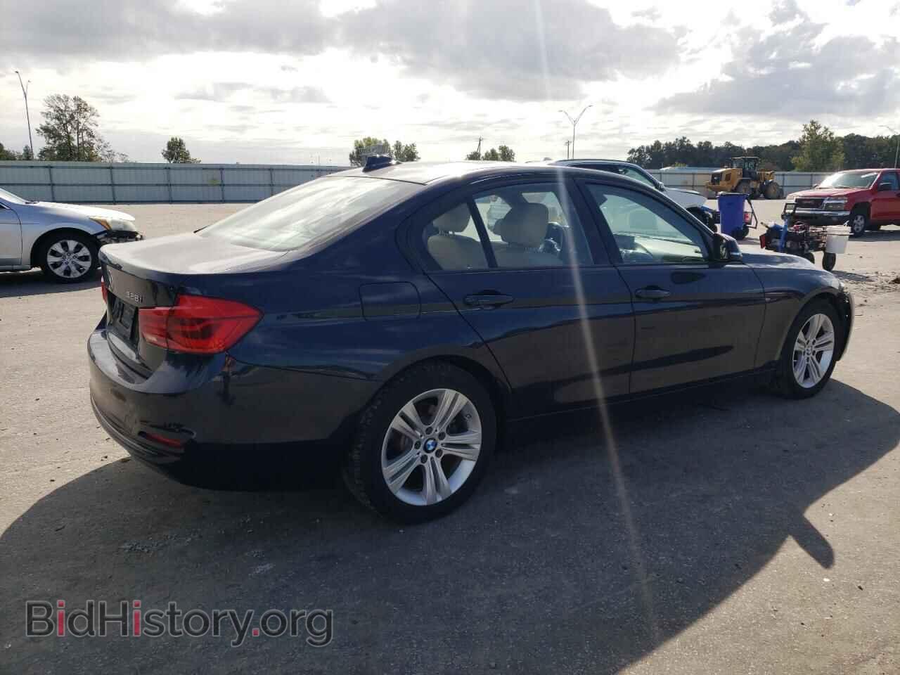 2016 BMW 3 SERIES - VIN: WBA8E9G58GNT43143 - Фото 3