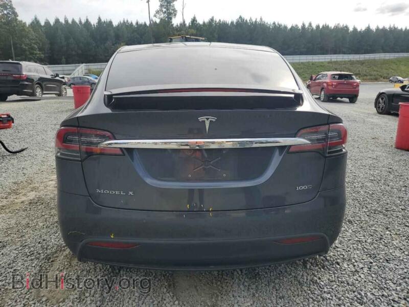 2017 Tesla MODEL X (VIN 5YJXCAE29HF060278) — photo 6 of 13