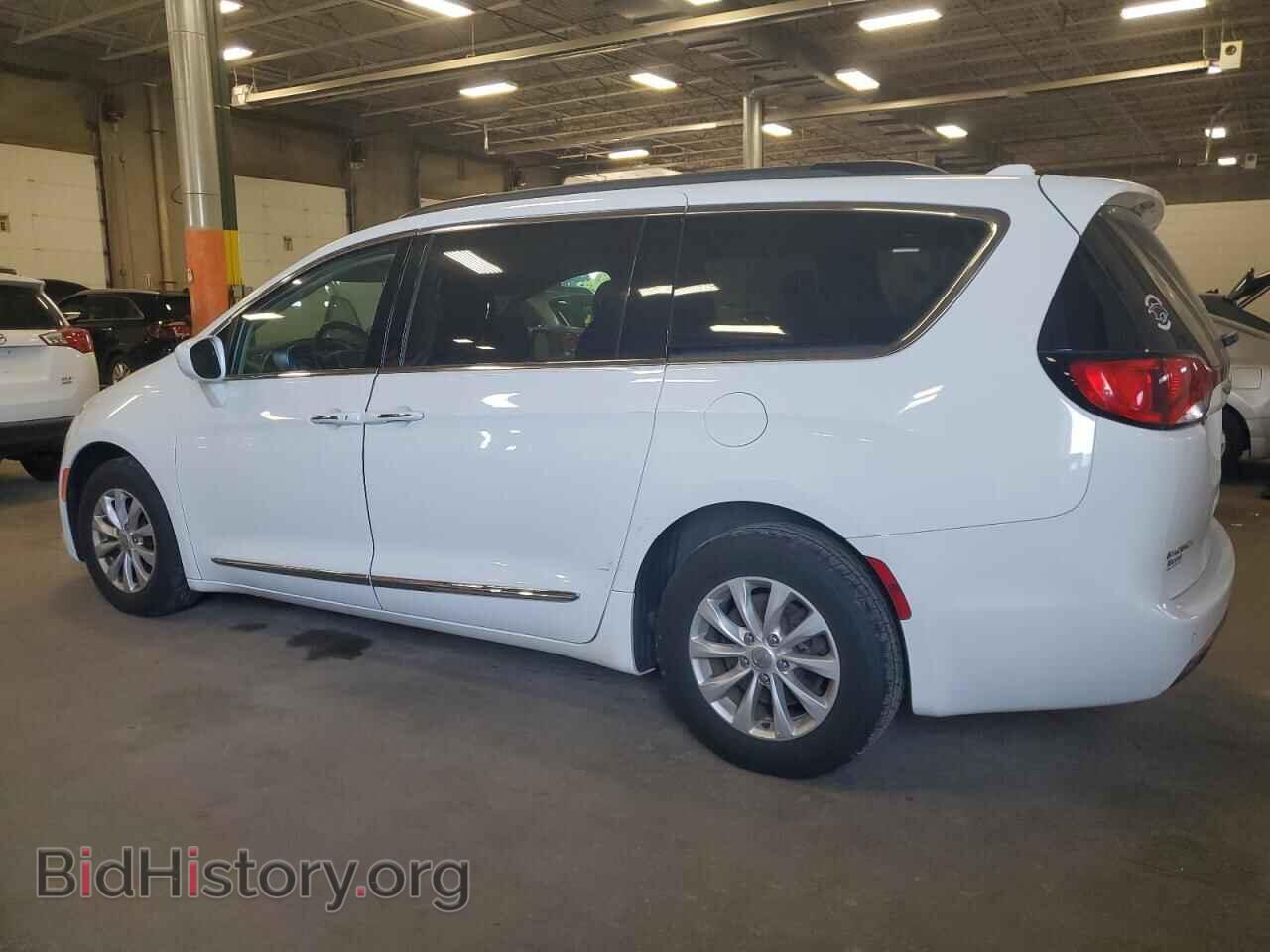 2017 CHRYSLER PACIFICA - VIN: 2C4RC1BG2HR621594 - Фото 2