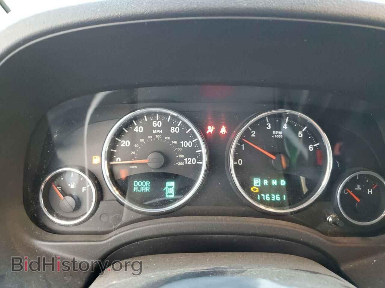 2011 JEEP COMPASS - VIN: 1J4NF5FB1BD282388 - Фото 9