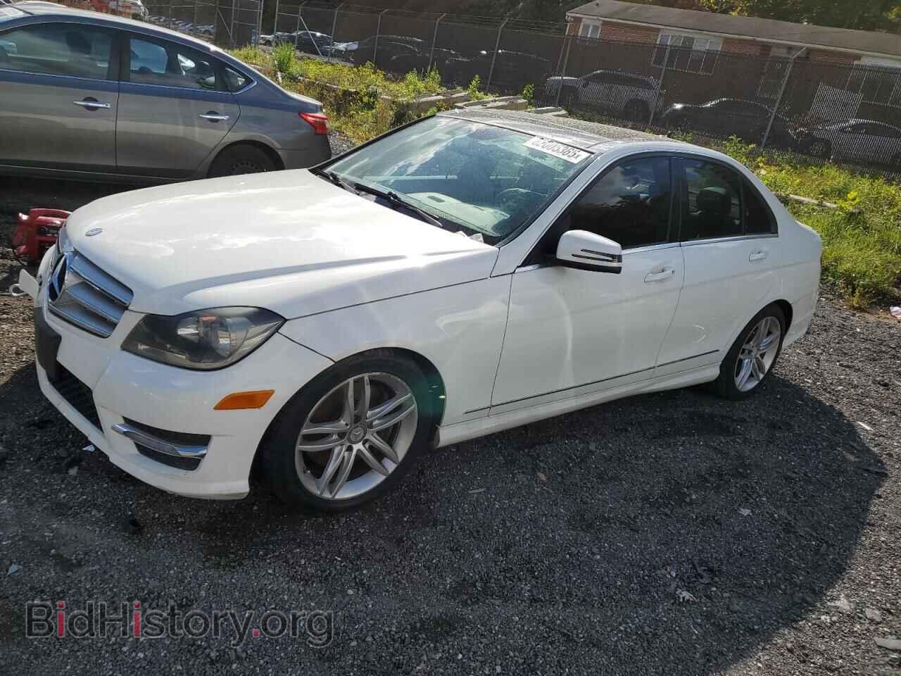 Photo WDDGF8ABXDR253118 - MERCEDES-BENZ C-CLASS 2013