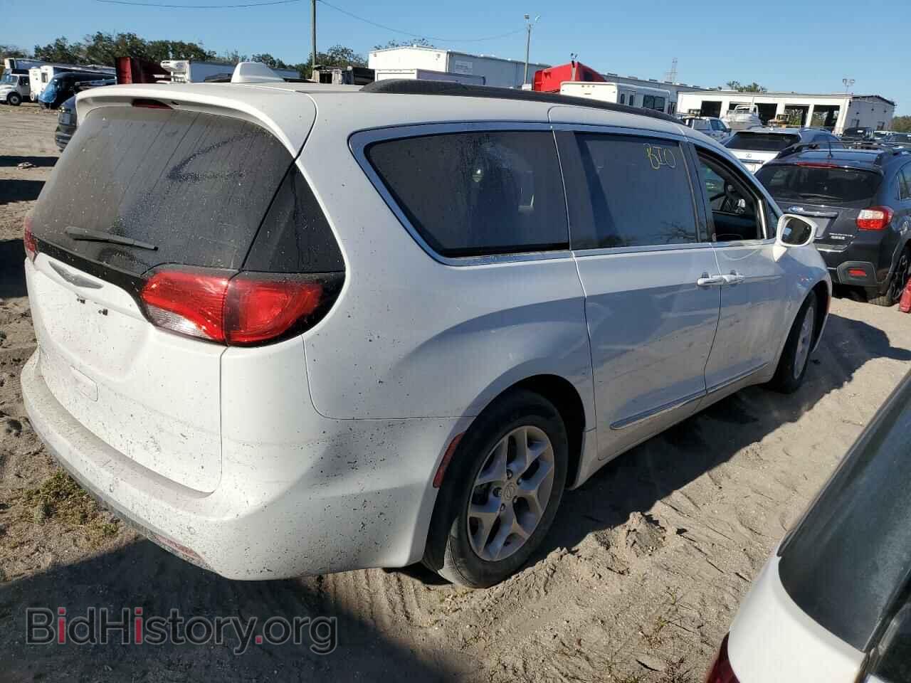 2017 CHRYSLER PACIFICA - VIN: 2C4RC1BG1HR593366 - Photo 3