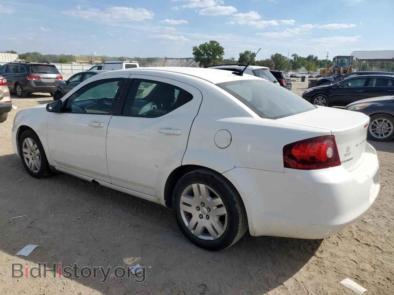 2011 DODGE AVENGER - VIN: 1B3BD4FB5BN523552 - Фото 2