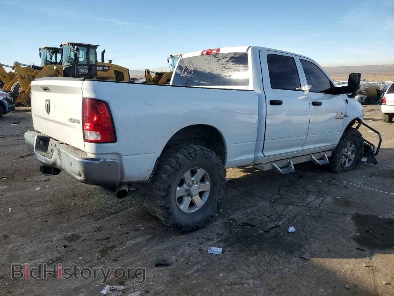 2015 RAM All Models - VIN: 3C6UR5CL3FG521087 - Фото 3