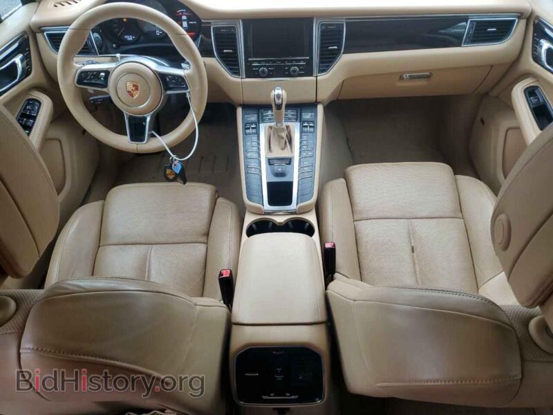 2016 Porsche MACAN (VIN WP1AB2A5XGLB41072) — photo 8 of 14