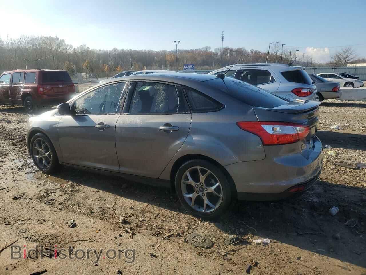 2013 FORD FOCUS - VIN: 1FADP3F22DL122599 - Фото 2