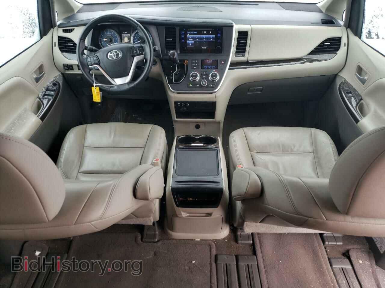 2017 TOYOTA All Models - VIN: 5TDYZ3DC0HS842179 - Фото 8