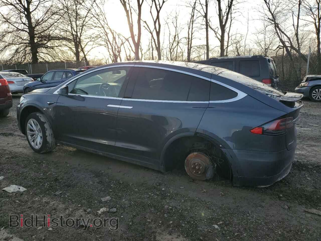2017 TESLA MODEL X - VIN: 5YJXCAE2XHF077431 - Photo 2