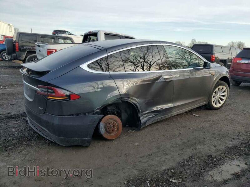 2017 Tesla MODEL X (VIN 5YJXCAE2XHF077431) — photo 3 of 12