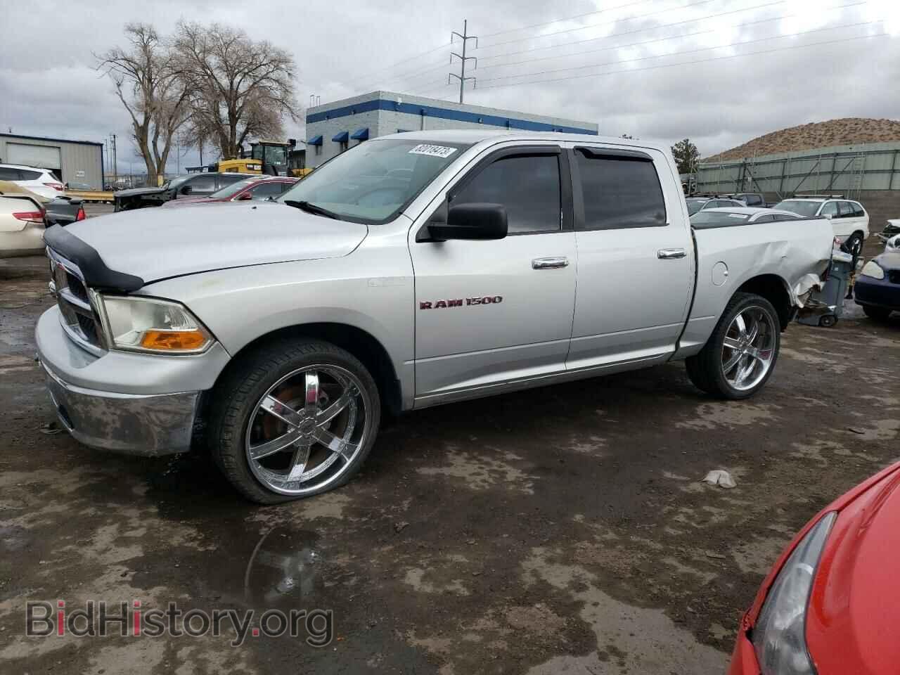 Photo 1D7RB1CP5BS696075 - DODGE All Models 2011