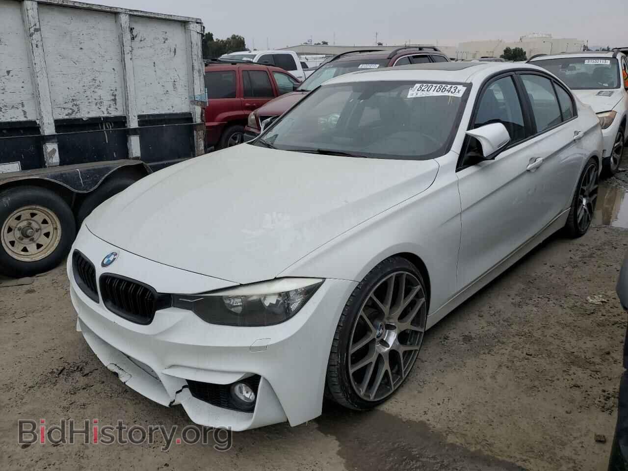 Photo WBA3B3C52DF538487 - BMW 3 SERIES 2013