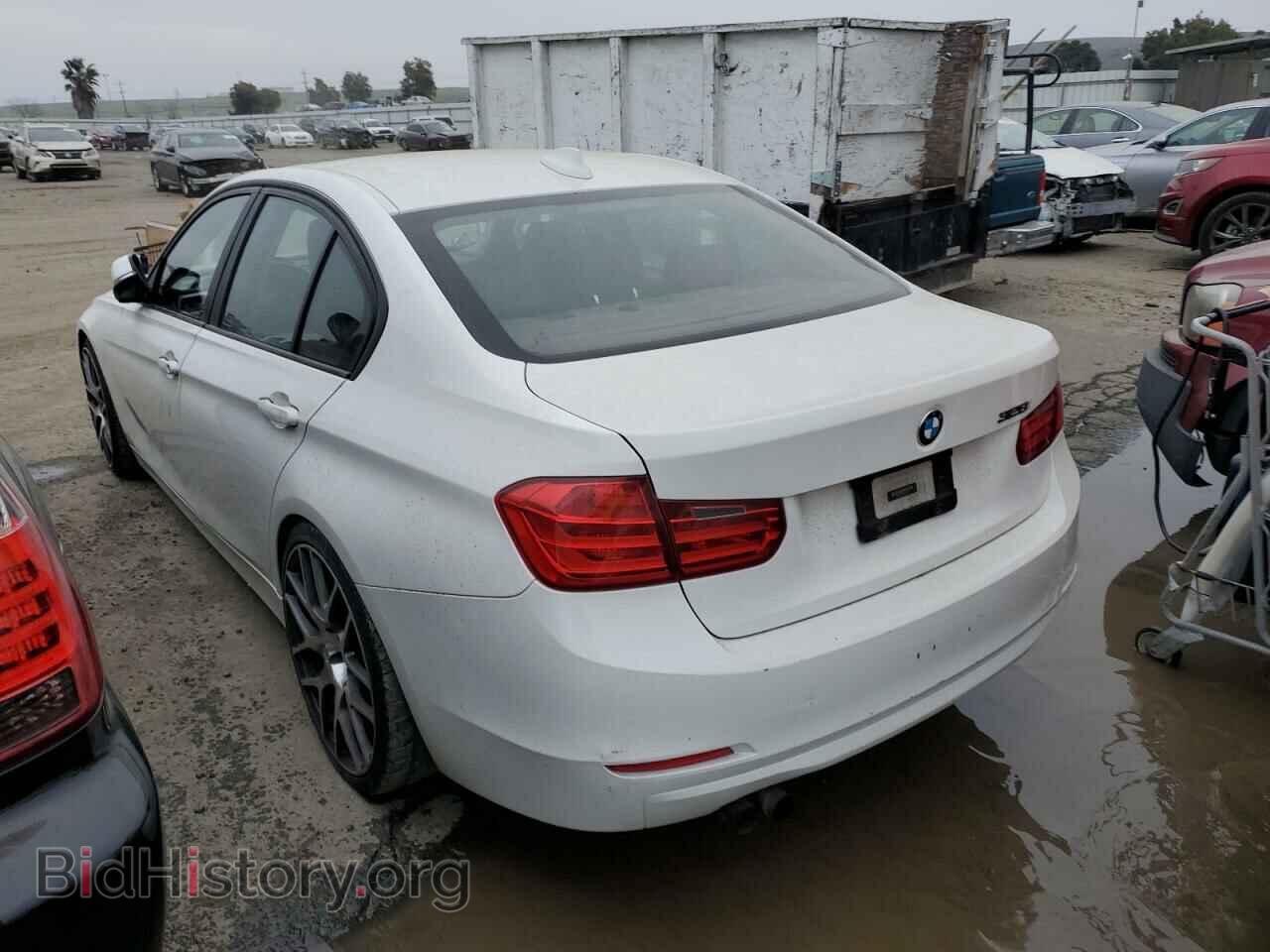 2013 BMW 3 SERIES - VIN: WBA3B3C52DF538487 - Фото 2