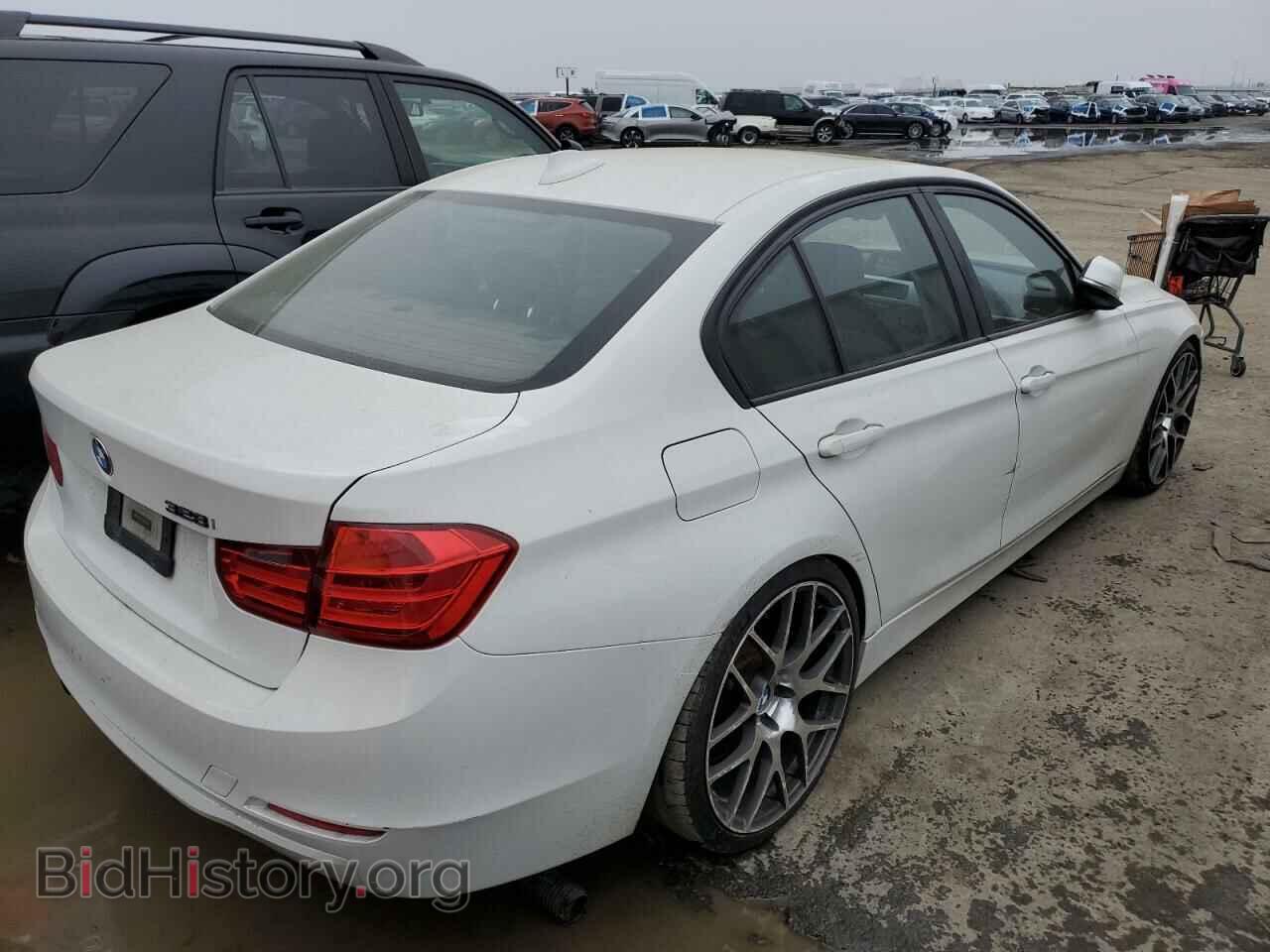 2013 BMW 3 SERIES - VIN: WBA3B3C52DF538487 - Фото 3