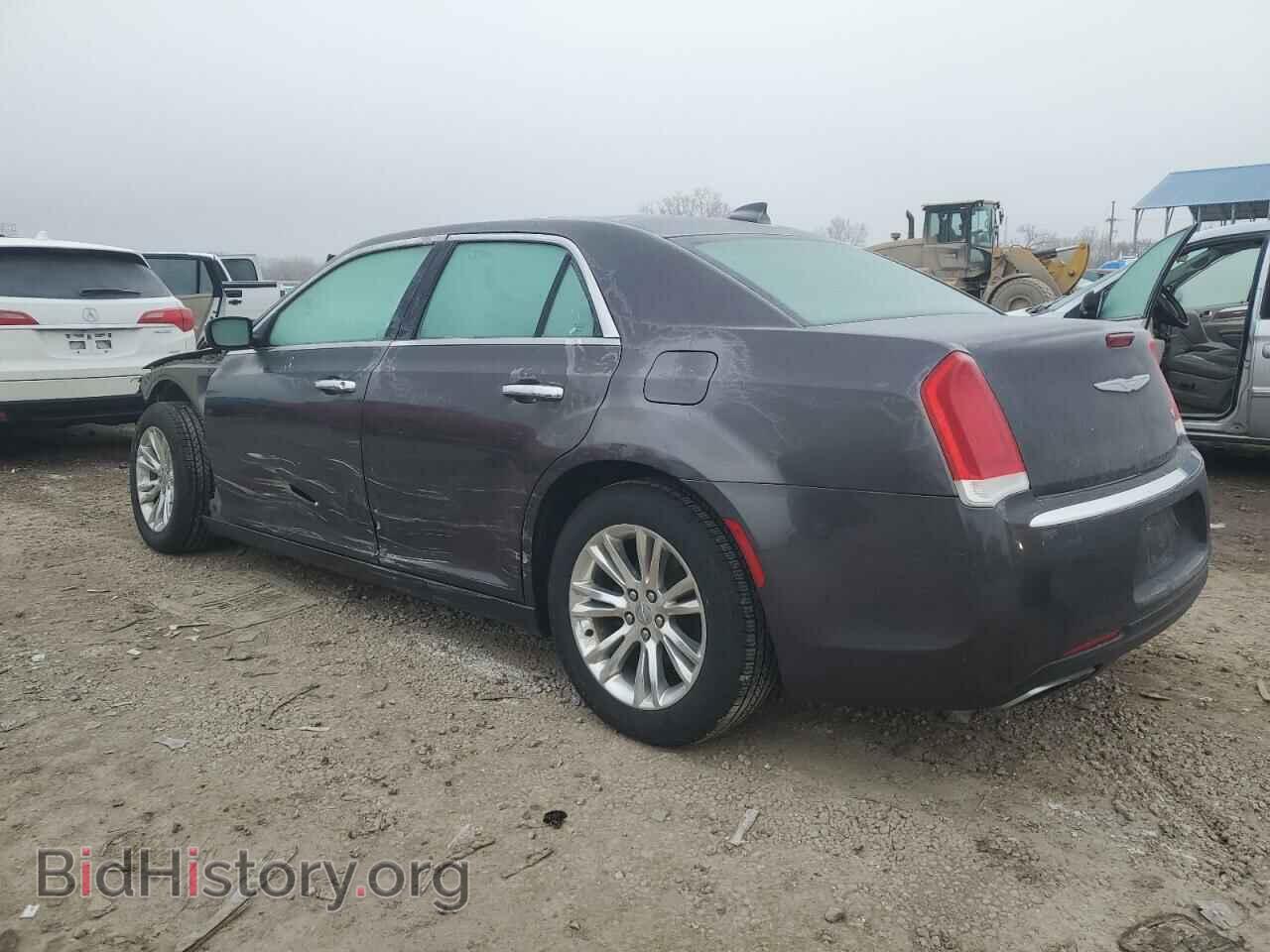 2017 CHRYSLER 300 - VIN: 2C3CCAEGXHH591143 - Фото 2