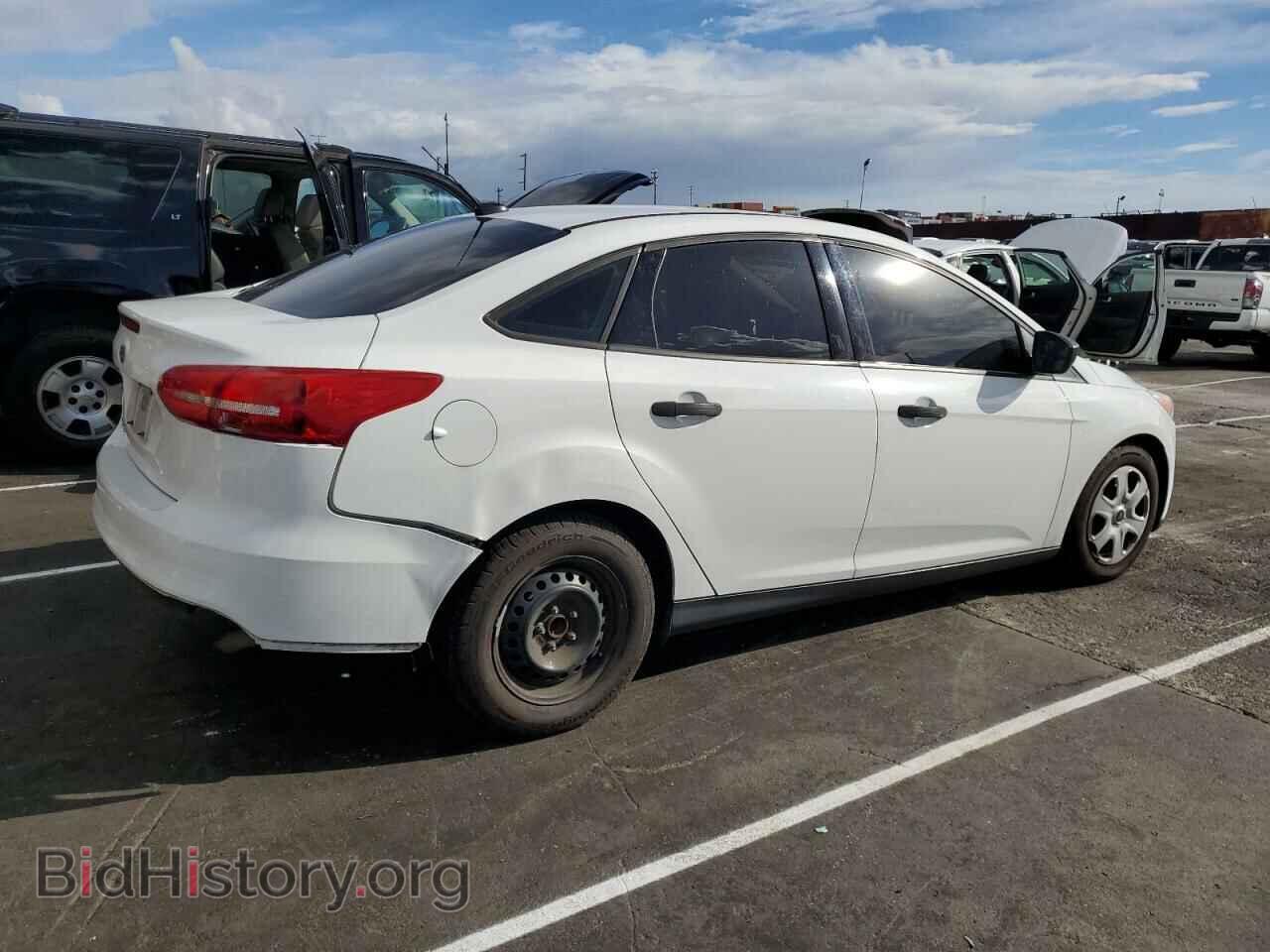 2017 FORD FOCUS - VIN: 1FADP3E26HL237424 - Фото 3