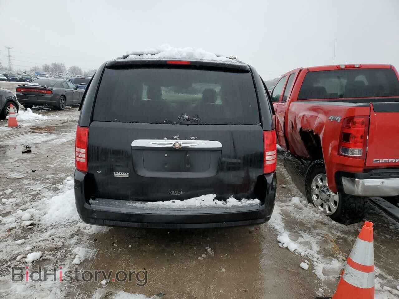 2008 CHRYSLER MINIVAN - VIN: 2A8HR54P88R609618 - Фото 6
