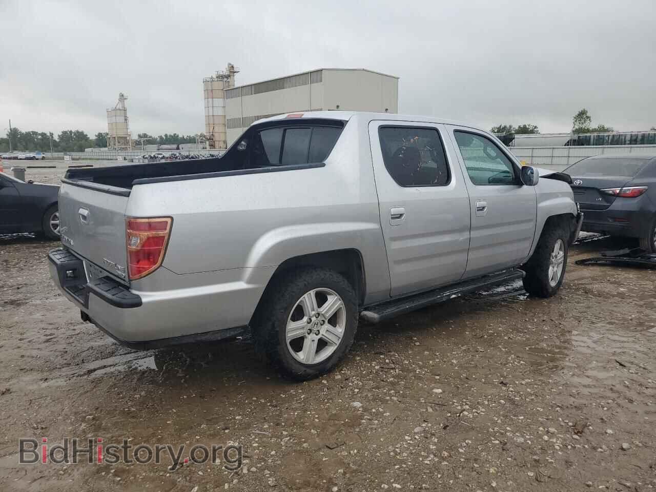 2013 HONDA RIDGELINE - VIN: 5FPYK1F53DB016570 - Фото 3