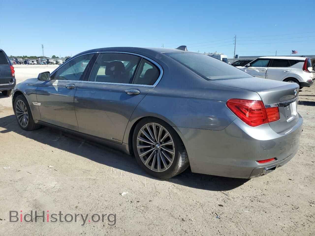 2012 BMW 7 SERIES - VIN: WBAKB8C55CC963582 - Фото 2
