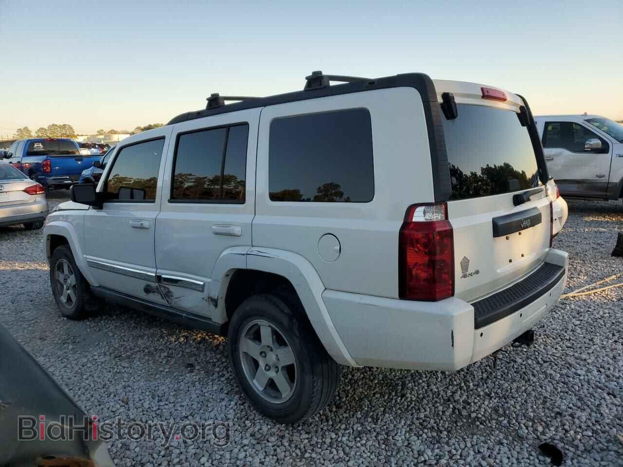 2010 JEEP COMMANDER - VIN: 1J4RG4GK7AC125332 - Фото 2