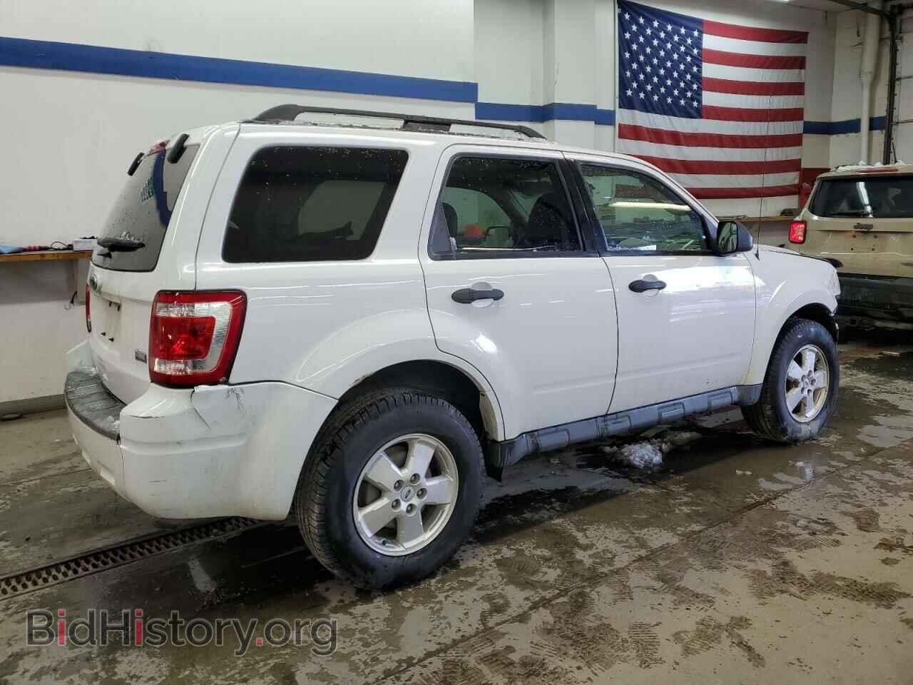 2011 FORD ESCAPE - VIN: 1FMCU9DG3BKB03901 - Фото 3