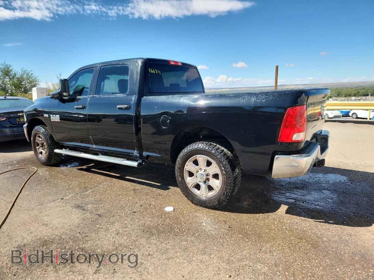 2017 RAM All Models - VIN: 3C6UR4CJ9HG715635 - Photo 2