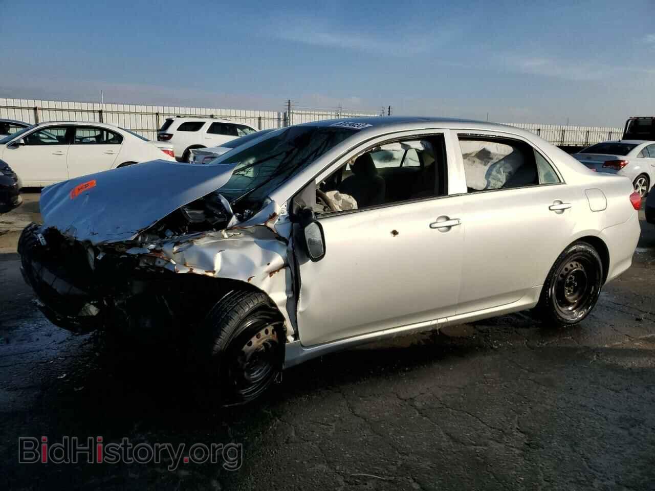 Фотография JTDBL40EX99043076 - TOYOTA COROLLA 2009