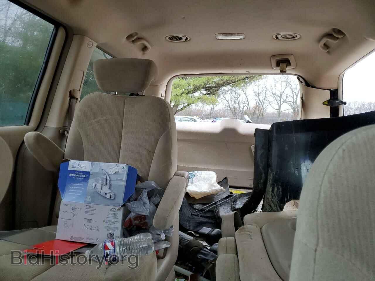 2006 KIA All Models - VIN: KNDMB233266067203 - Фото 10
