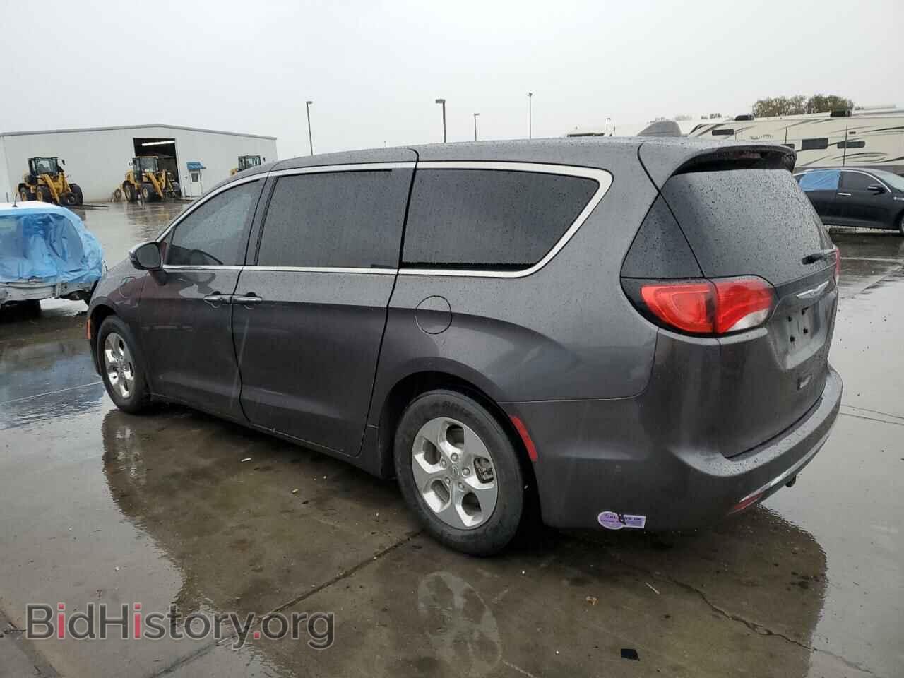 2018 CHRYSLER PACIFICA - VIN: 2C4RC1N79JR237717 - Фото 2