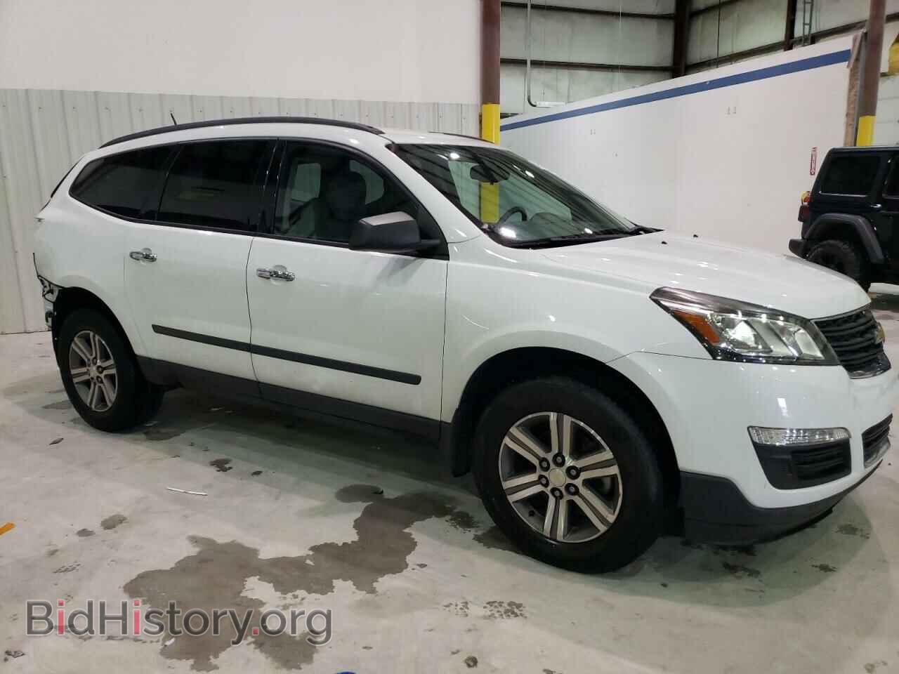 2017 CHEVROLET TRAVERSE - VIN: 1GNKRFKD5HJ324527 - Фото 4