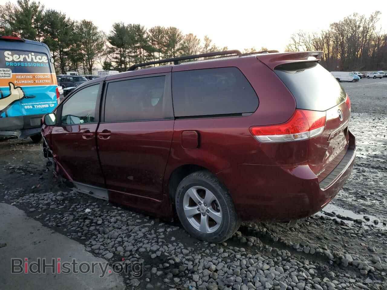 2011 TOYOTA All Models - VIN: 5TDKK3DC9BS146812 - Фото 2