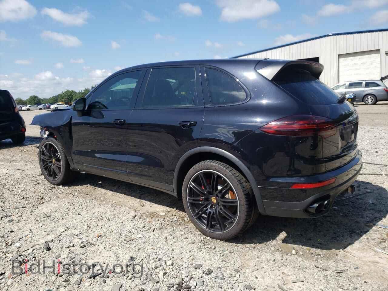 2017 PORSCHE CAYENNE - VIN: WP1AC2A28HLA92393 - Фото 2