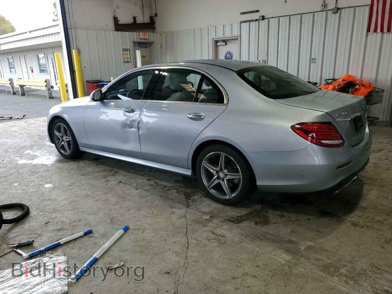 2017 MERCEDES-BENZ E-CLASS - VIN: WDDZF4JB4HA053972 - Фото 2