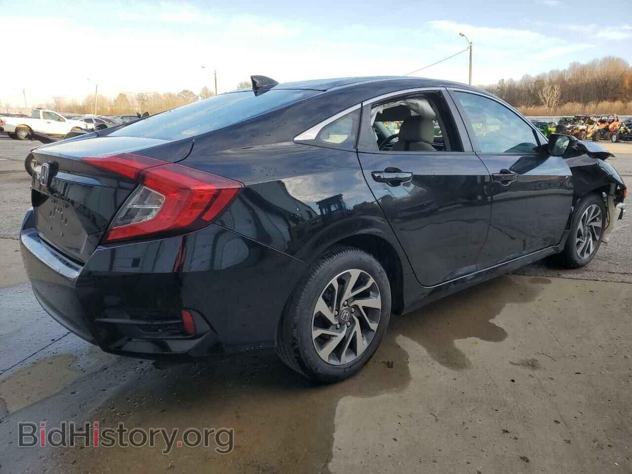 2018 HONDA CIVIC - VIN: 2HGFC2F76JH582699 - Фото 3