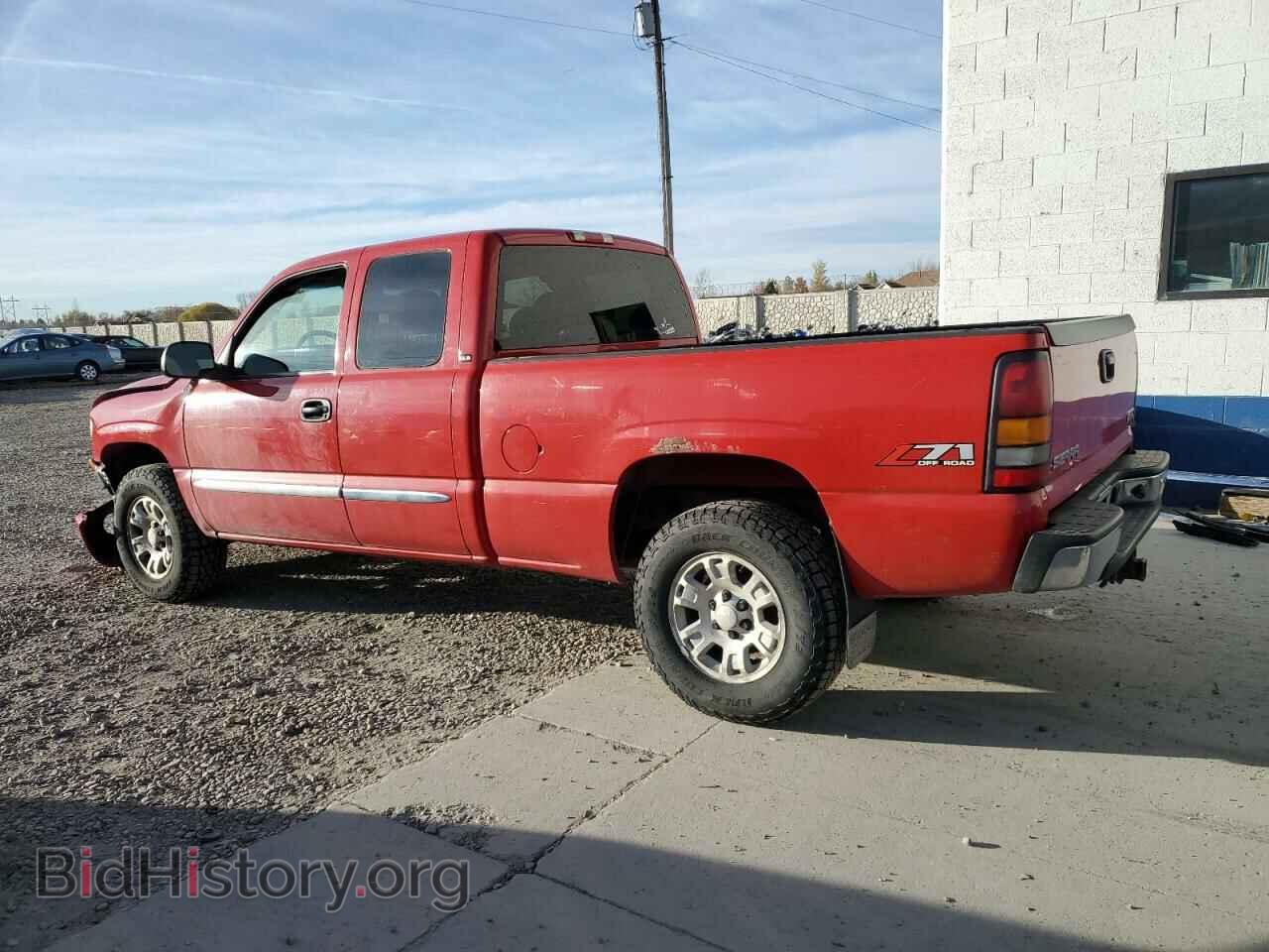 2005 GMC SIERRA - VIN: 1GTEK19B25E339654 - Фото 2