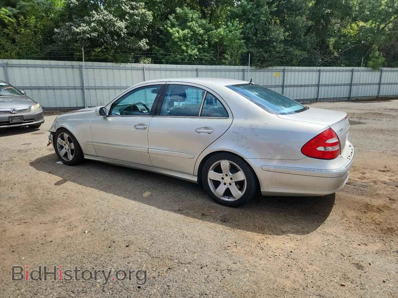 2005 MERCEDES-BENZ E-CLASS - VIN: WDBUF70J55A685937 - Фото 2