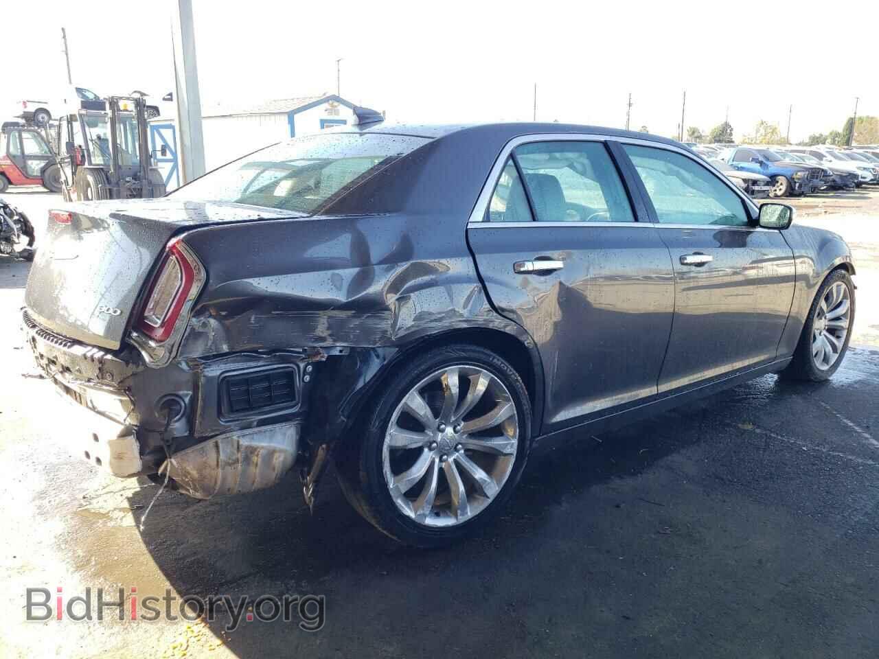 2019 CHRYSLER 300 - VIN: 2C3CCAEG6KH585962 - Фото 3