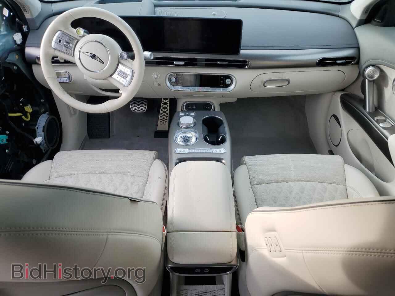 2024 GENESIS GV60 PERFO - VIN: KMUKEDSB5RU023051 - Photo 8