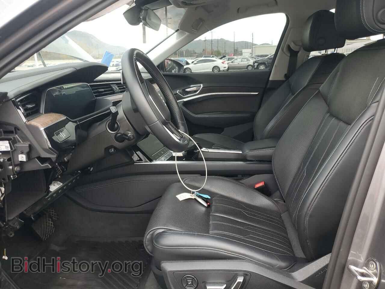 2019 AUDI E-TRON - VIN: WA1VAAGEXKB017982 - Фото 7