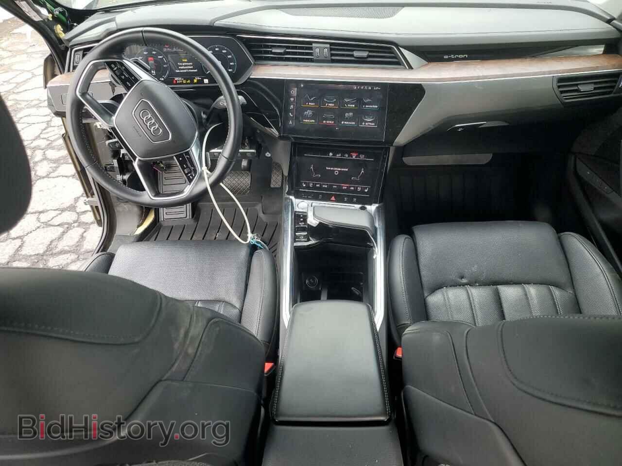 2019 AUDI E-TRON - VIN: WA1VAAGEXKB017982 - Фото 8