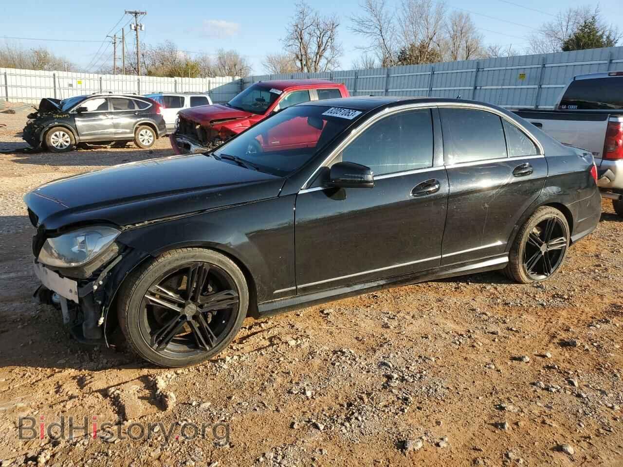 Photo WDDGF8AB3EA916240 - MERCEDES-BENZ C-CLASS 2014